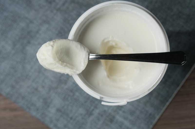 Tub of yoghurt